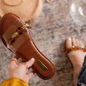 Clear Strap Slide Sandal with Tortoise Chain Link